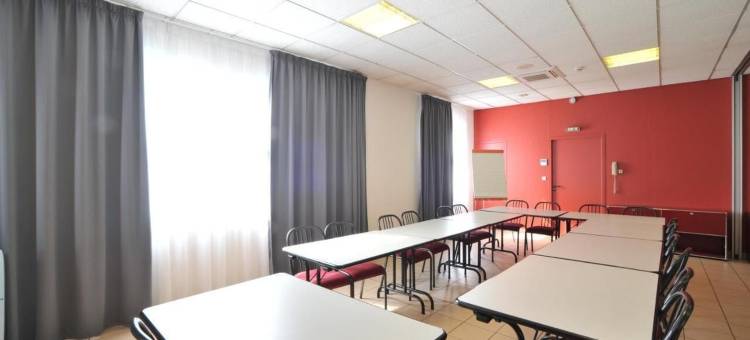 里昂北达迪利布里特酒店(Brit Hotel Lyon Nord Dardilly)图片