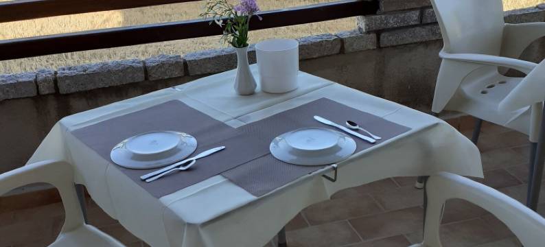 特拉蒙托酒店(Domo Il Tramonto Giba)图片