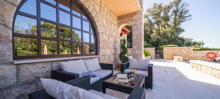 法兰琳卡别墅酒店(Villa Franica)图片