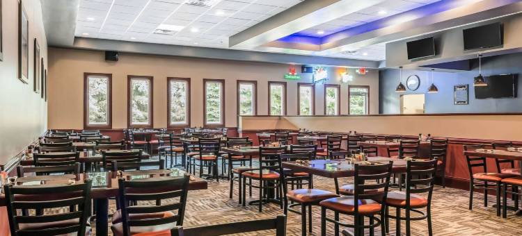 克拉丽奥酒店-贝尔弗农(Clarion Inn Belle Vernon)图片