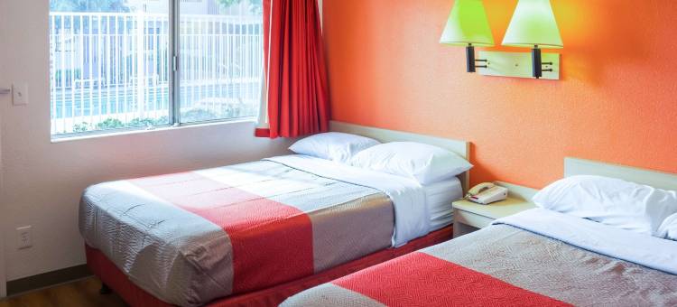 波特维尔6号汽车旅馆(Motel 6 Porterville, CA)图片