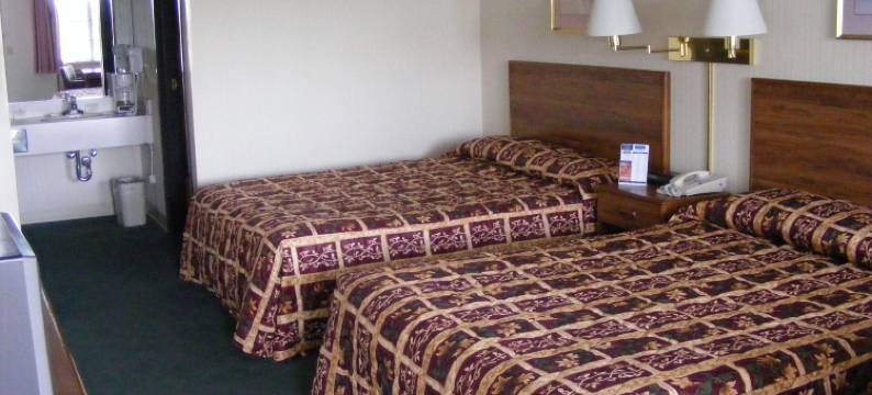 麦基诺城大湖酒店(Great Lakes Inn Mackinaw City)图片