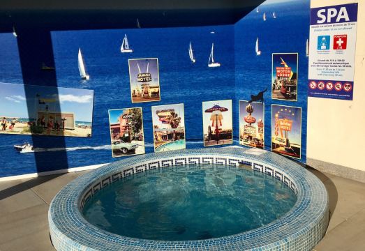 Hotel Amerique Hotel Overview