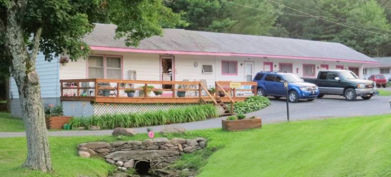 四季汽车旅馆(Four Seasons Motel)图片