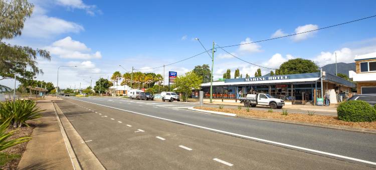 Marine 酒店夜帽(Nightcap at Marine Hotel Cardwell)图片
