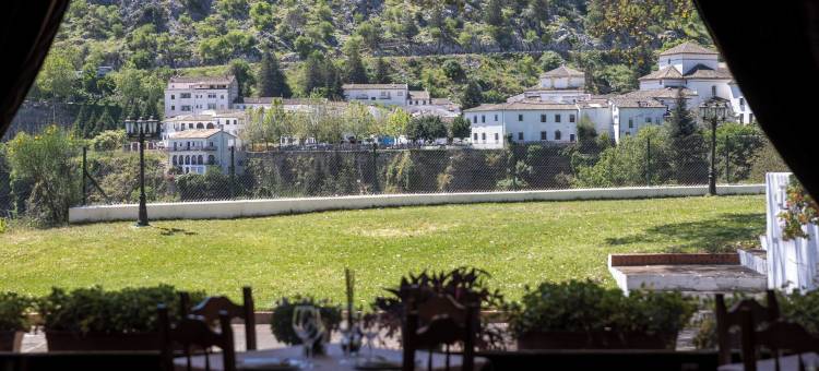 格拉萨勒马别墅酒店(Villa Turística de Grazalema)图片