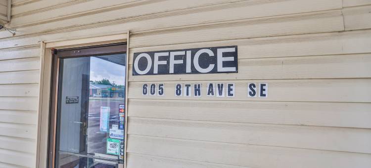 OYO Hotel Pipestone MN, 坎特伯雷公园(OYO Hotel Pipestone MN, Canterbury Park)图片