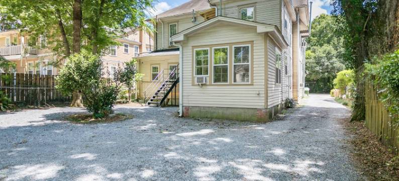 Charming Retreat with Luxurious Amenities - Cozy and Inviting Escape图片