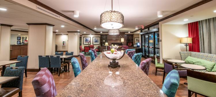 阿什维尔欢朋酒店-隧道路(Hampton Inn Asheville-I-240 Tunnel Rd.)图片