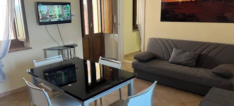 迷人的普拉度假屋，带私人入口和美丽露台(Charming Pula Holiday Home with Private Entrance and Beautiful Terrace)图片