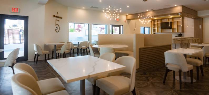 DASKK奥兰多酒店-靠近环球大道-雅辰酒店精选(Daskk Orlando Hotel Near Universal Blvd, Ascend Hotel Collection)图片