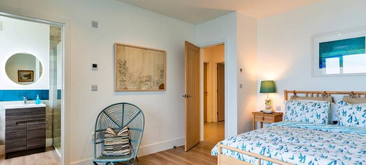Beach House in Mousehole with Stunning Sea Views图片