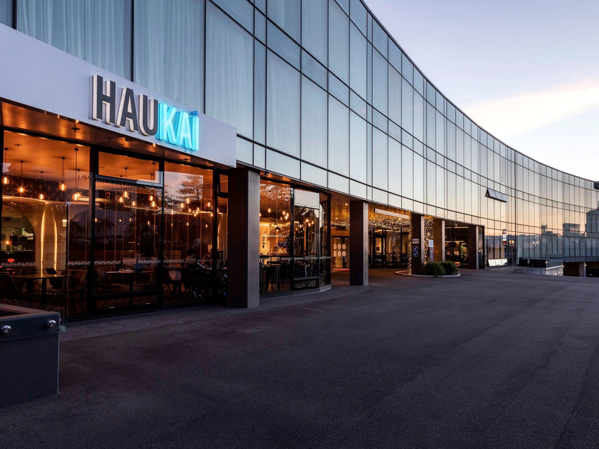 Novotel New Plymouth TaranakiOver view