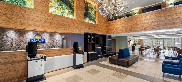 迈尔斯堡戴斯套房酒店-近捷蓝公园(Days Inn & Suites by Wyndham Fort Myers Near JetBlue Park)图片