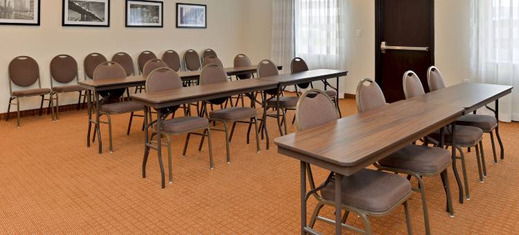 梅里迪恩 - 博尼塔湖美居套房酒店(MainStay Suites Meridian - Bonita Lakes)图片