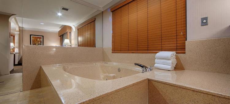 英格尔伍德贝斯特韦斯特优质套房酒店(Best Western Plus Suites Hotel - Los Angeles LAX Airport)图片
