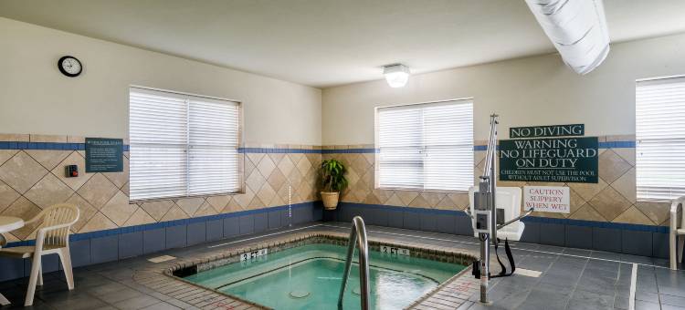 舒适套房酒店(Comfort Inn & Suites)图片