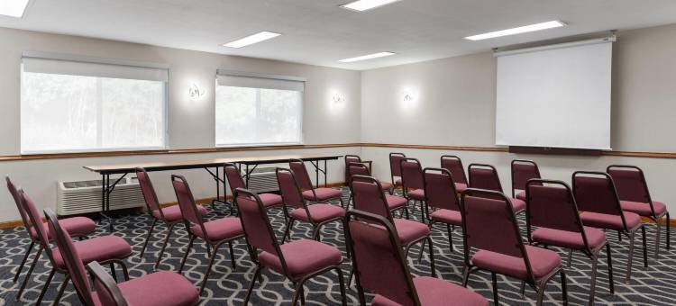 皮奎呗盟套房酒店(Baymont by Wyndham Piqua)图片