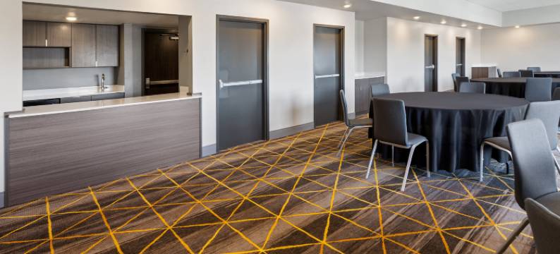 假日酒店及套房哥伦比亚东北 - 杰克逊堡地区 IHG(Holiday Inn & Suites COLUMBIA NE - FT JACKSON AREA by IHG)图片