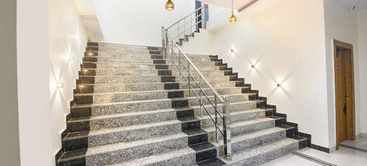 Fabhotel 鲁比康(FabHotel Rubicon)图片