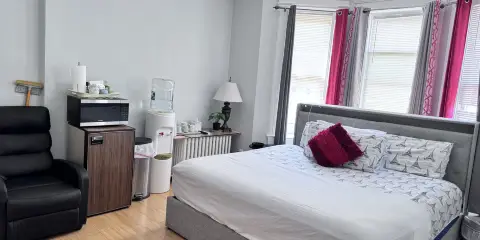 Private 2 Bedrooms, New Shower Bathroom, Massage Seat, Parking