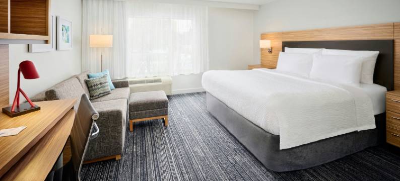 渥太华卡纳塔万豪TownePlace套房酒店(TownePlace Suites Ottawa Kanata)图片