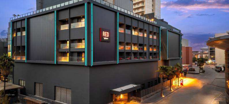 伊兹密尔波尔诺瓦丽笙红酒店(Radisson RED Hotel Izmir Point Bornova)图片