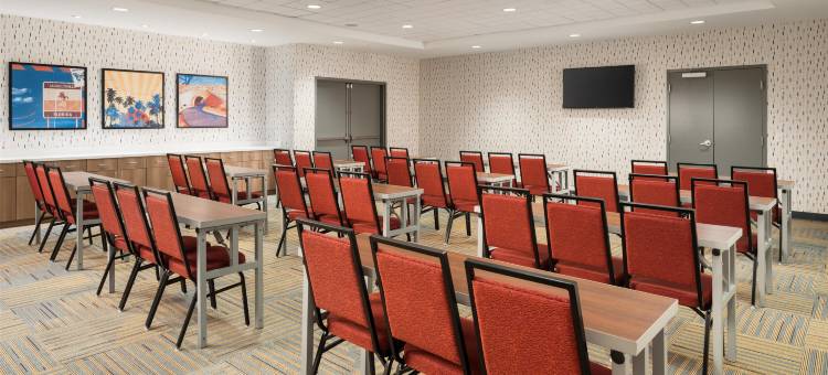 杰克逊维尔机场希尔顿惠庭酒店(Home2 Suites by Hilton Jacksonville Airport)图片
