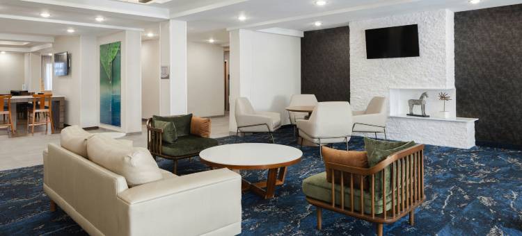 韦恩堡万豪万枫酒店(Fairfield Inn & Suites Fort Wayne)图片