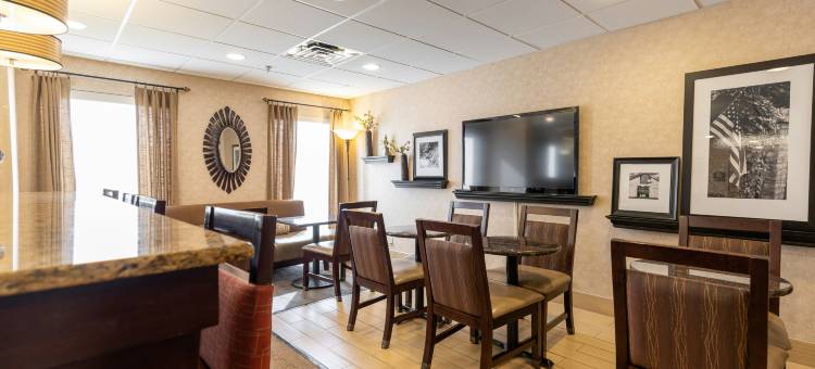 库塔瓦埃迪维尔欢朋酒店(Hampton Inn Kuttawa/Eddyville)图片