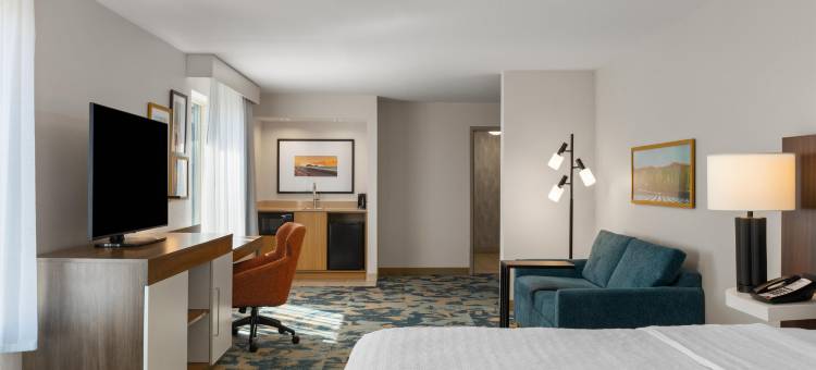 希尔顿欢朋套房酒店(Hampton Inn & Suites Bremerton)图片