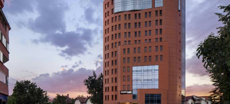 锡比乌县 Downtown Courtyard酒店 by Marriott(Courtyard by Marriott Downtown Sibiu)图片