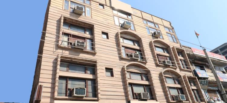 OYO 30127 Hotel Sabina International图片