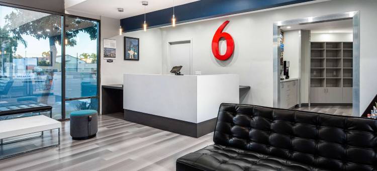 加利福尼亚阿纳海姆- 会议中心 6号汽车旅馆(Motel 6 Anaheim, CA - Convention Center)图片