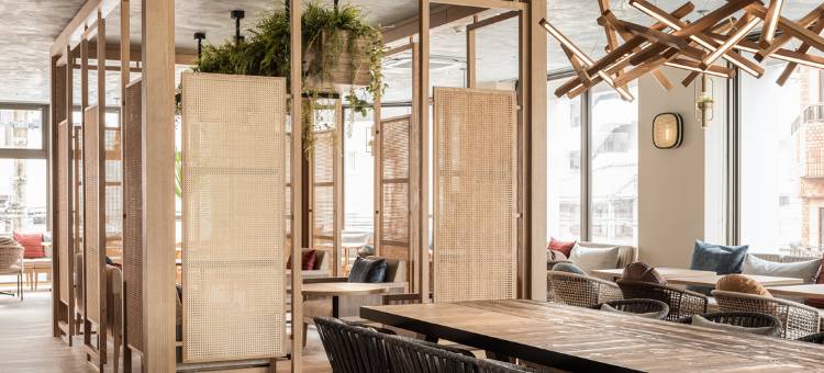 那霸久茂地巢穴酒店(Nest Hotel Naha Kumoji)图片