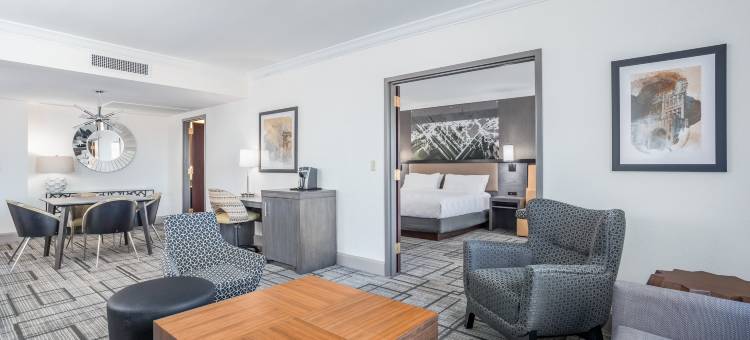 Holiday Inn 拉斐特市中心(Holiday Inn Lafayette-City Centre)图片