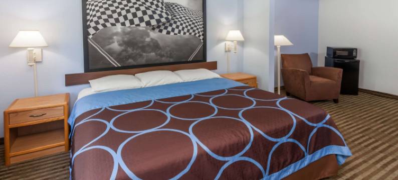 亨廷顿温德姆速8酒店(Super 8 by Wyndham Huntington)图片