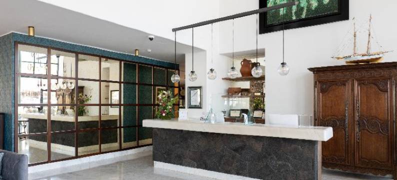 法里奥内斯酒店(Hotel Fariones)图片