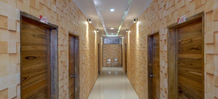 红多兹回教2号酒店近戈伦塔洛内格里大学(RedDoorz Syariah Near Universitas Negeri Gorontalo 2)图片