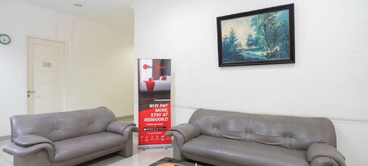 红门酒店-近西罗亚卡拉瓦奇(RedDoorz Plus near Siloam Karawaci)图片