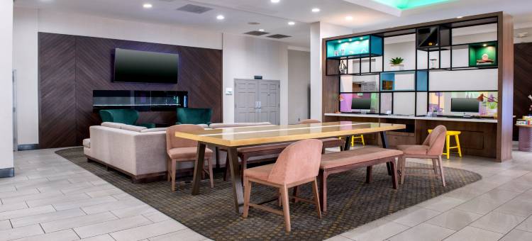 假日酒店-凤凰城-迈措沃-钱德勒(Holiday Inn & Suites Phoenix-Mesa/Chandler)图片