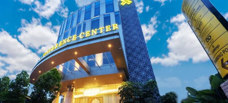 阿迪苏琪普托白金会议中心酒店(Platinum Adisucipto Hotel & Conference Center)图片