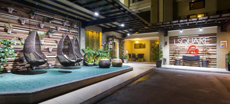 L广场酒店(L Square Hotel)图片
