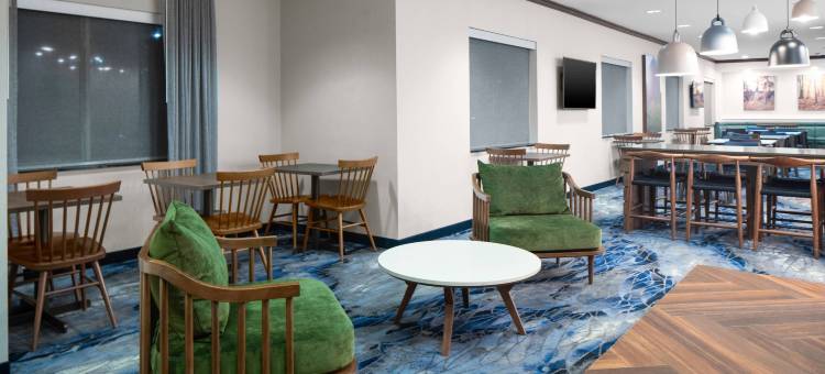 杰斐逊城万枫酒店(Fairfield by Marriott Inn & Suites Jefferson City)图片