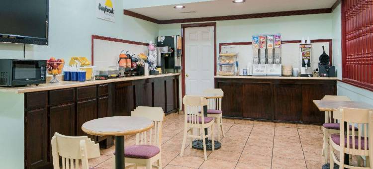 范霍恩戴斯酒店(Days Inn by Wyndham Van Horn TX)图片