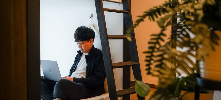 An 8Minute Walk from Shimbashi Station | Capsule图片