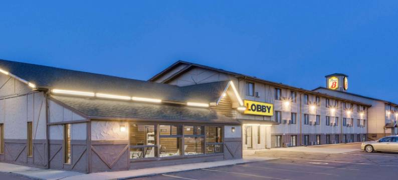 米切尔速8酒店(Super 8 by Wyndham Mitchell)图片