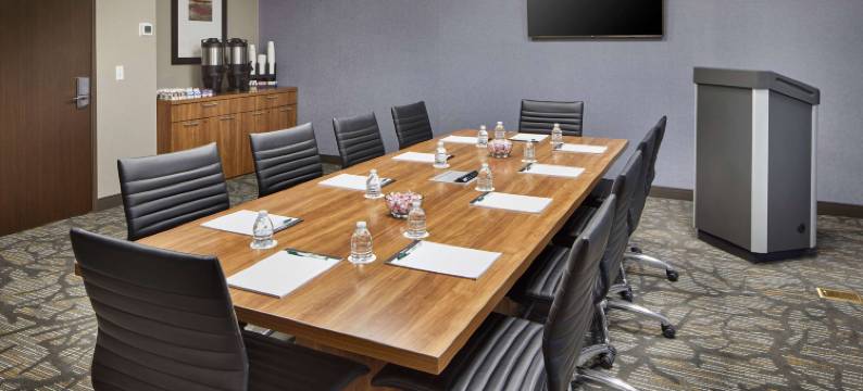 哈里肯蔚景温德姆酒店(Wingate by Wyndham Hurricane WV)图片