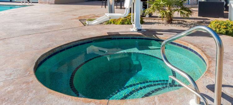 卡尔斯巴德拉昆塔温德姆套房酒店(La Quinta Inn & Suites by Wyndham Carlsbad)图片