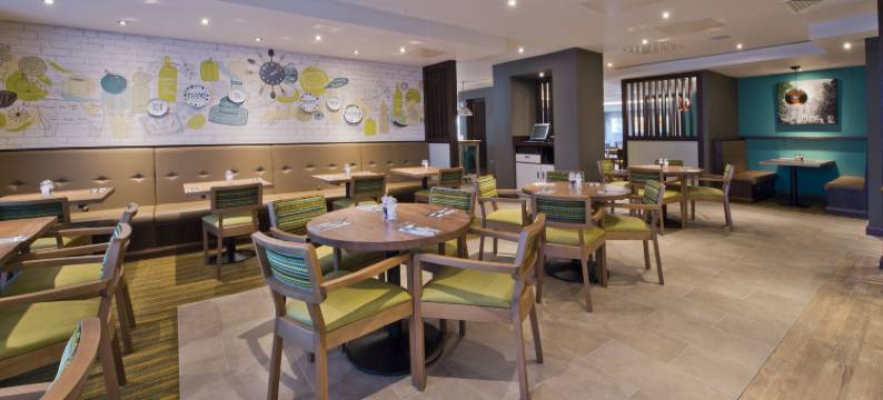 斯劳中心南普瑞米尔酒店(Premier Inn Slough Central South)图片